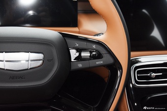 2025款博越L 第四代 1.5TD DCT 山河