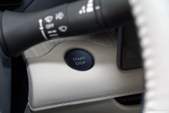 2026款天籁 鸿蒙座舱 2.0L 超舒适版