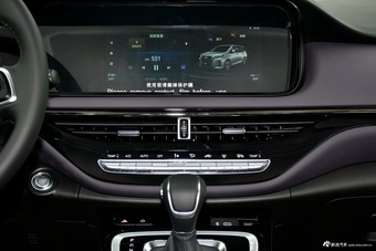 2025款传祺M6 MAX 270T 豪华版版