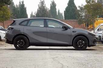 2026款零跑Lafa5 605 Pro