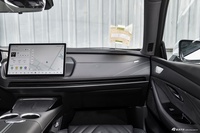 2024款深蓝SL03 135Plus荣耀版