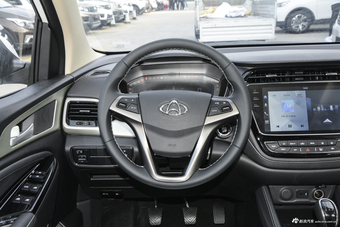 2019款长安欧尚A800 1.6L手动豪华型 国VI