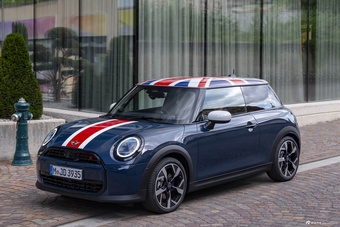2026款MINI 2.0T COOPER S Oxford Edition 官图