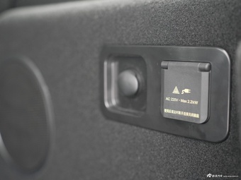 2025款坦克300 Hi4-T