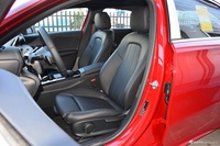 2022款奔驰A级 改款 A 200 L 运动轿车动感型