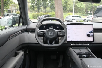 2026款ZEEKR 7X 75kWh 后驱MAX版