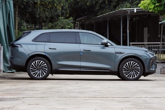 2025款星纪元 ET 增程 240 Pro四驱高速辅助驾驶