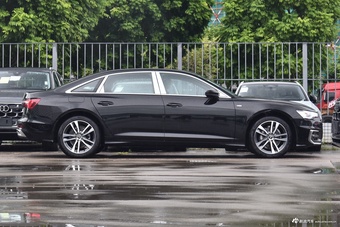 2025款奥迪A6L 改款 40 TFSI 豪华动感型
