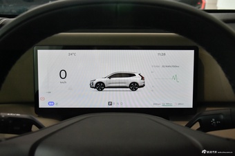 2026款沃尔沃XC70插电 四驱超长续航Core