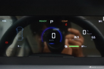 2025款雷达金刚 430km 两驱长厢 招财金刚