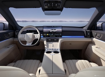 2025款山海L7 PLUS 高配 7座 官图