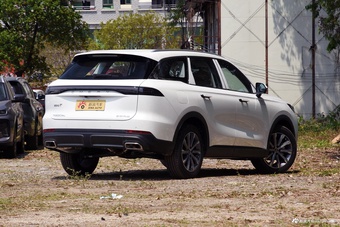 2024款瑞虎8 L 2.0T 两驱舒适版 5座