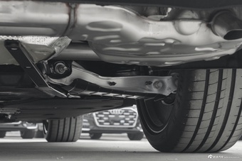 2026款奥迪A6L 45 TFSI quattro 臻选动感型