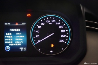 2024款大道 全能者 2.3T 柴油自动两驱舒享款平底货箱