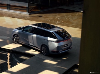 2025款小鹏X9 基本型 官图