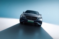 2024款奔驰E级混动   E 350 e L 插电式混合动力轿车