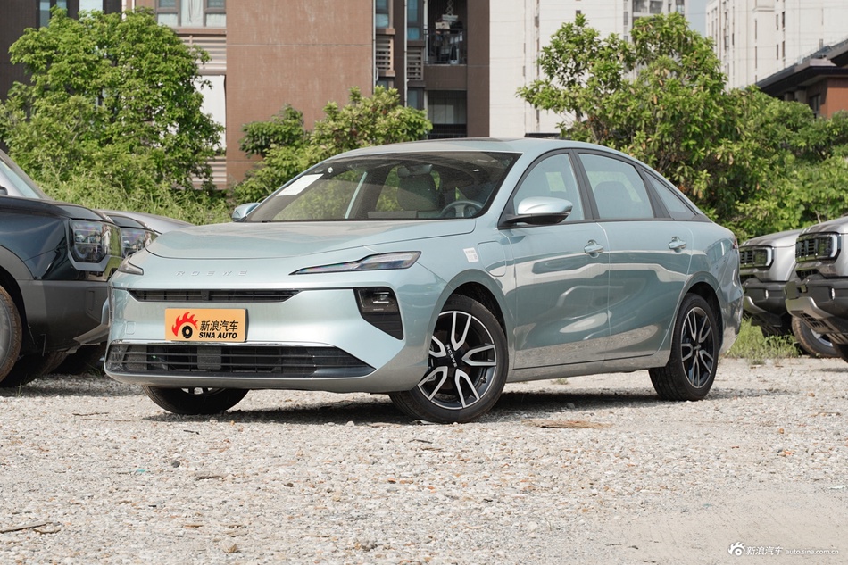 2025款荣威D6 450km 尊享版