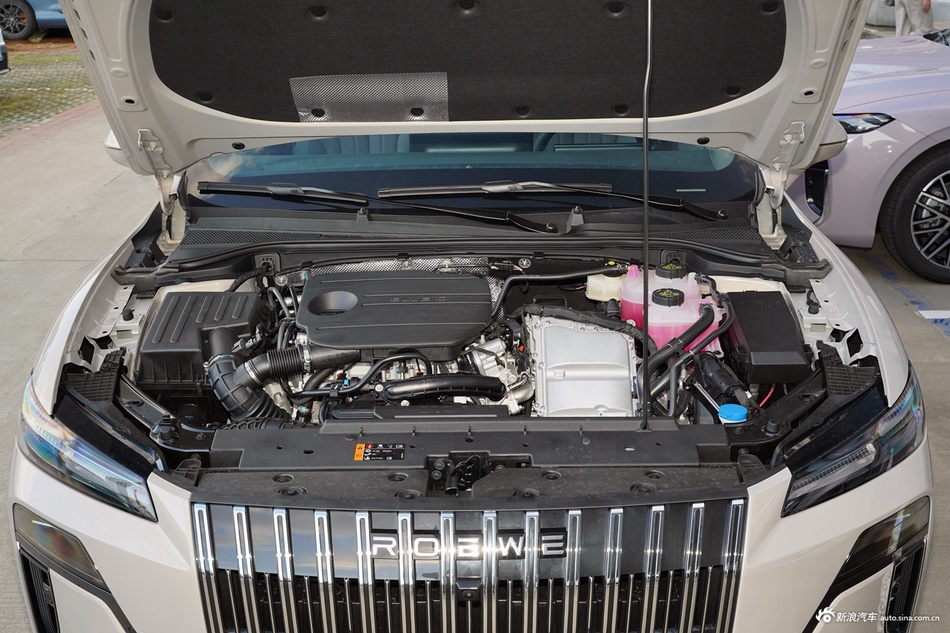 2025款荣威M7 DMH 160km臻享版