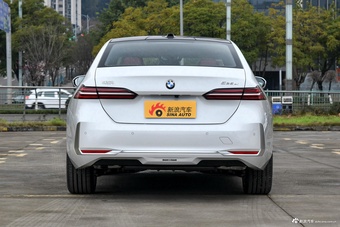 2024款宝马5系 525Li 豪华套装