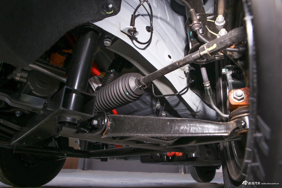 2026款奔腾小马222km 闪耀马