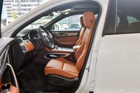 2025款捷豹F-PACE 250PS R-Dynamic SE
