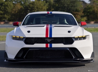 2025款Mustang GTD Spirit of America 官图