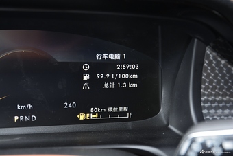 2020款飞行家3.0T V6四驱总统版