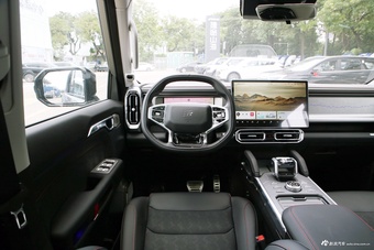 2025款山海T2 206km XWD 穿越加长版