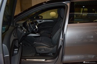 2022款奥迪Q5 e-tron 40 e-tron 星耀型 机甲套装