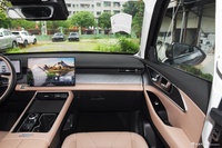 2025款瑞虎8 L 2.0T 自动长虹版