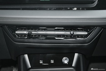 2026款奥迪Q6L Sportback e-tron 首发领航版