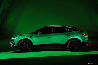 2026款Urus SE 4.0T Tettonero 特别版 官图