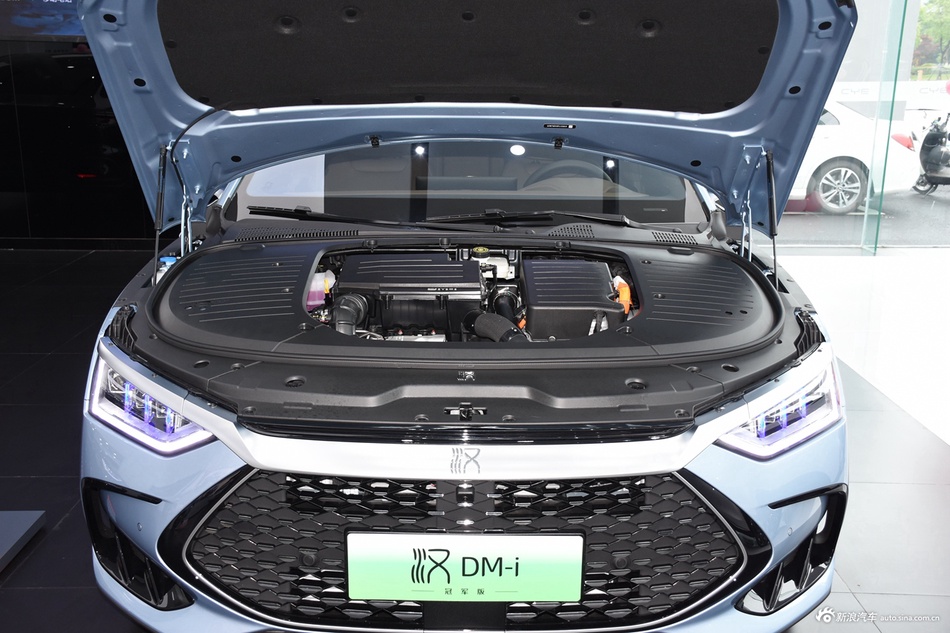 2023款比亚迪汉DM-i 冠军版 121KM 尊享型