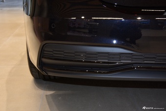 2022款奥迪A7L 45 TFSI quattro S-line 黑武士版