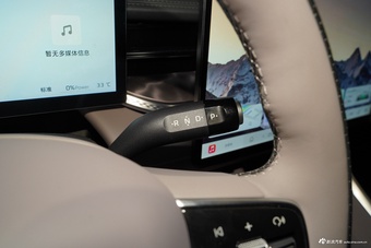 2025款荣威M7 DMH 160km臻享版