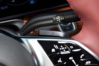 2025款莱茵旅行者 2.0T 北极星