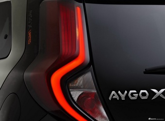 2022款Aygo X  Limited 欧洲版