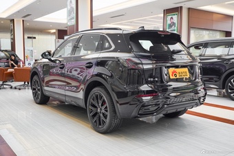 2026款红旗HS5 2.0T 两驱玄影版