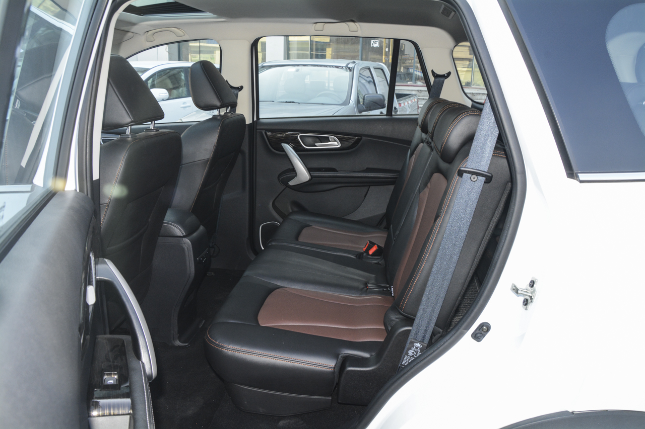 2019款斯威X7 1.8L手动舒适版7座