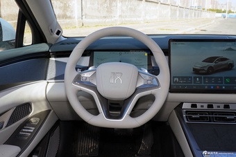 2025款汉L EV 701KM激光雷达尊享型