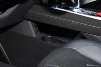 2022款Emira 2.0T First Edition