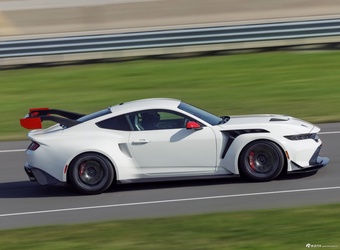 2025款Mustang GTD Spirit of America 官图
