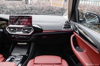 2024款宝马iX3 领先型