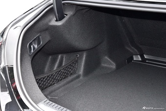 2024款奔驰E级 改款二 E 260 L