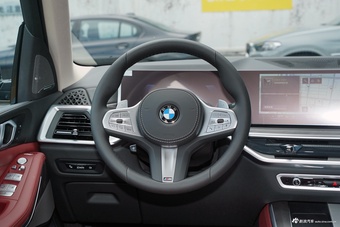 2025款宝马X5 xDrive 30Li M 运动套装