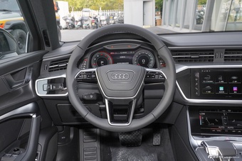 2026款奥迪A6L 40 TFSI 豪华动感型