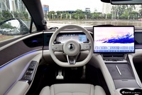 2024款腾势Z9插混 1100km四驱Ultra版