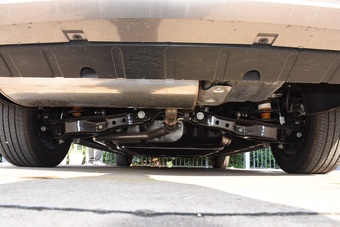 2025款荣威iMAX8 DMH 1.5T 陆尊奢享版