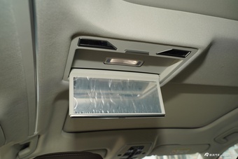 2025款奥迪A8L 45 TFSI quattro 豪华型