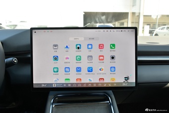 2025款小鹏P7 750 四驱高性能 Ultra